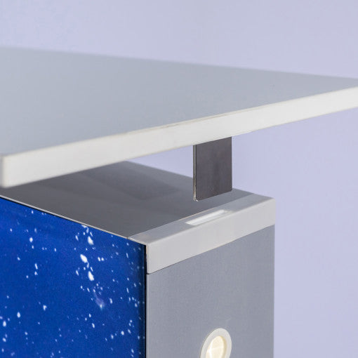 Heller tragbarer Schreibtisch