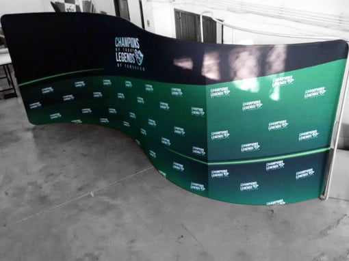 Wellen Messewand 6 m